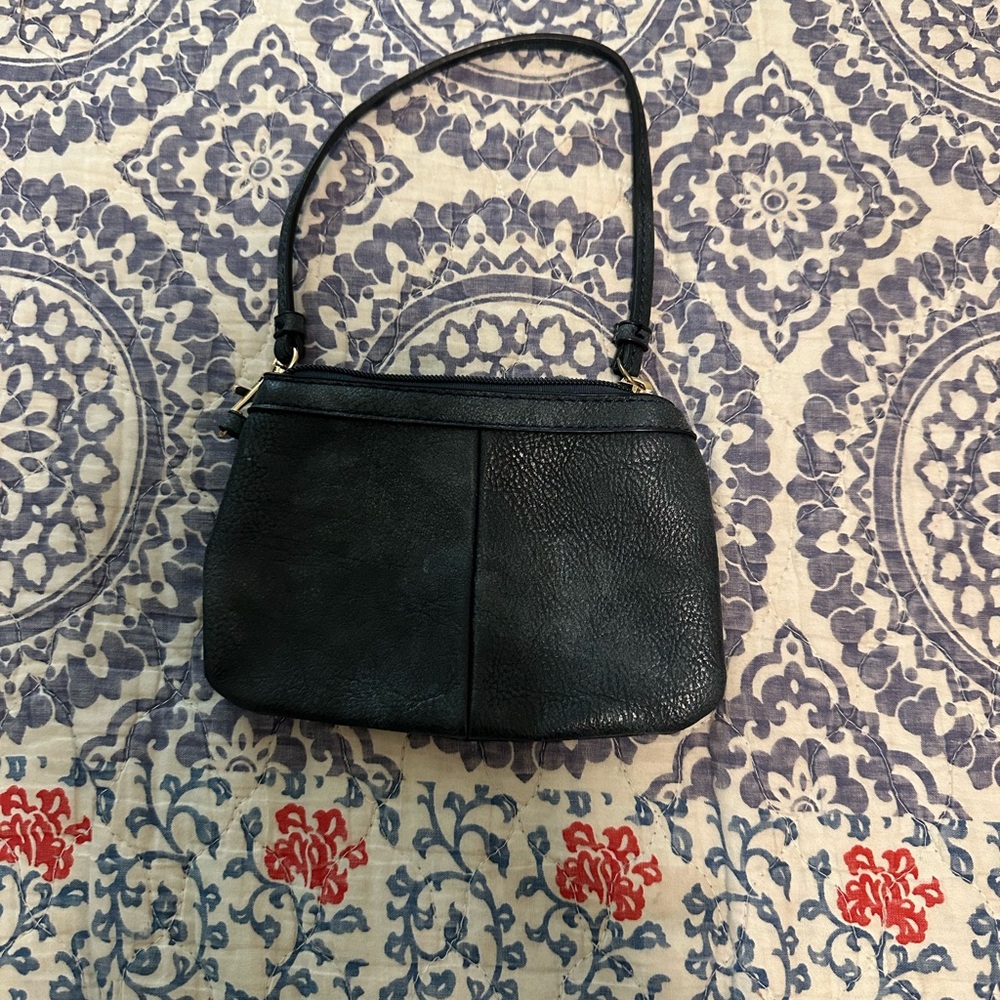 Elegant Black Leather Handbag